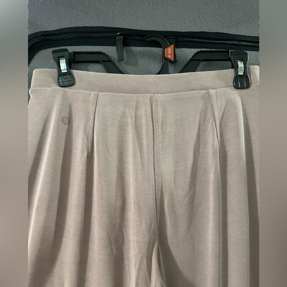 Brand New Lululemon Drapey Softstreme Flare split hem pants - Picture 10 of 11